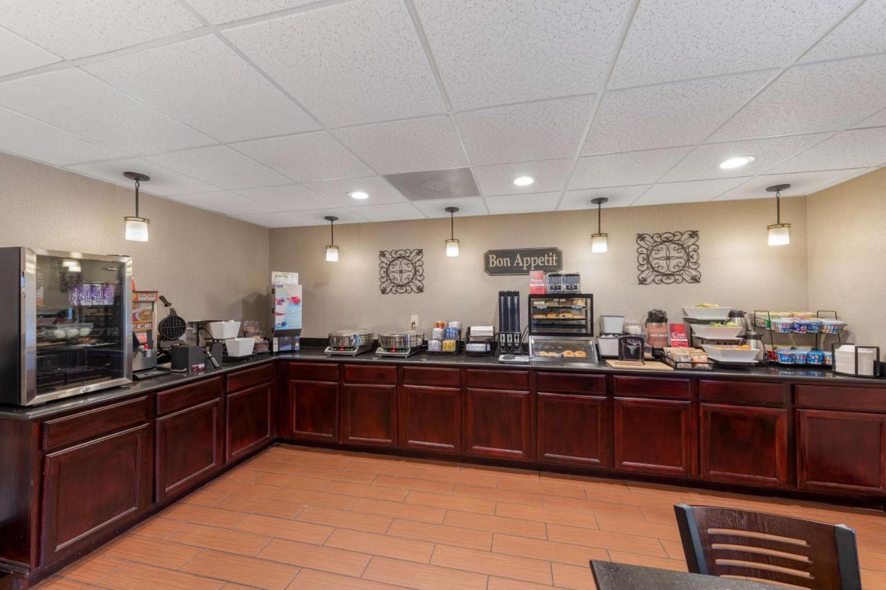 拉塞尔维尔套房贝斯特韦斯特酒店 Russellville 外观 照片